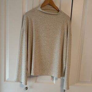 Lou & Gray - Light Gray Long Sleeve Top with mock turtleneck - Size XL